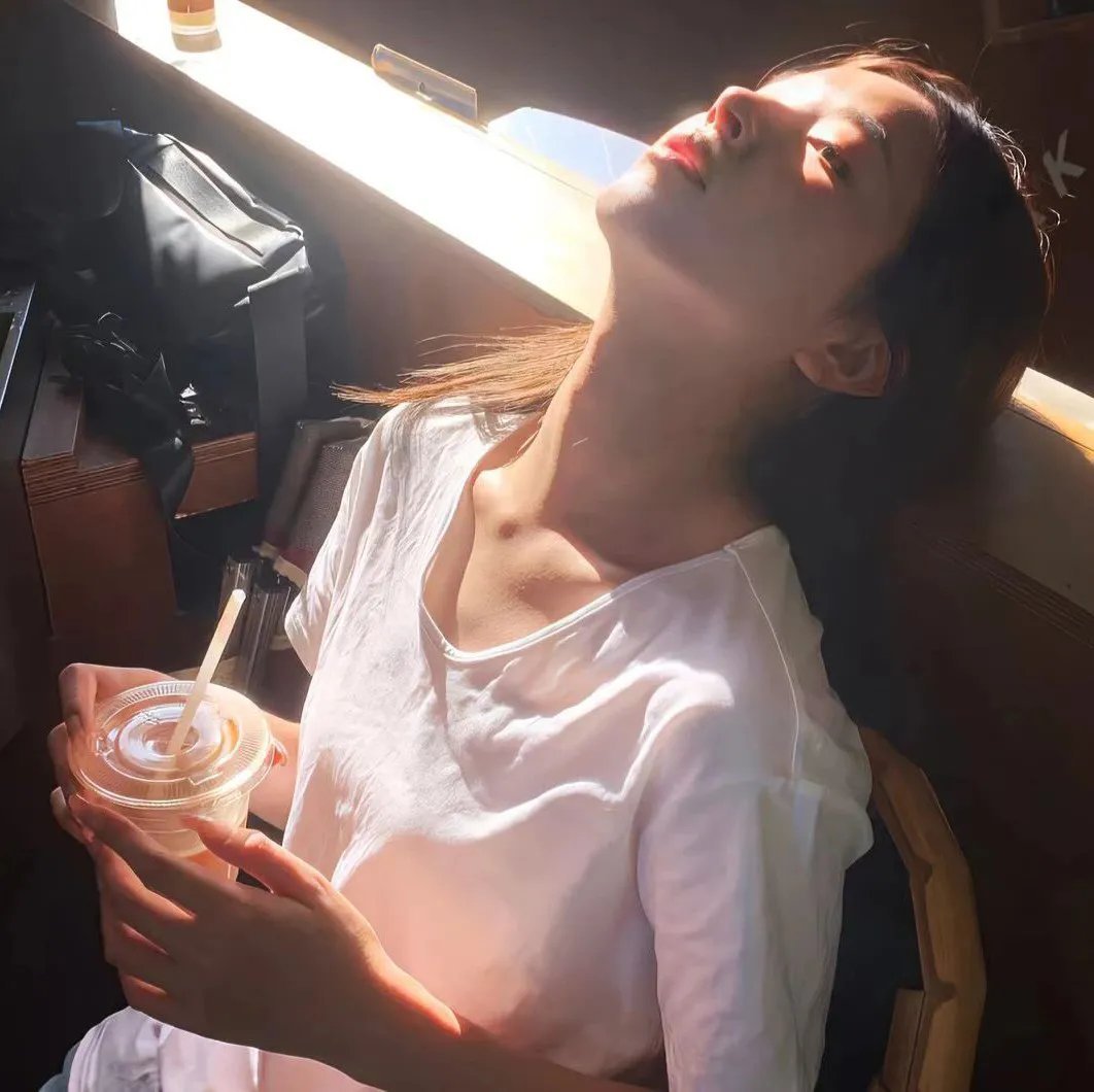 来自谁的启示 海报